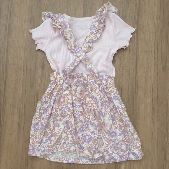 Two Piece Paisley Outfit - Picture 4 of 6